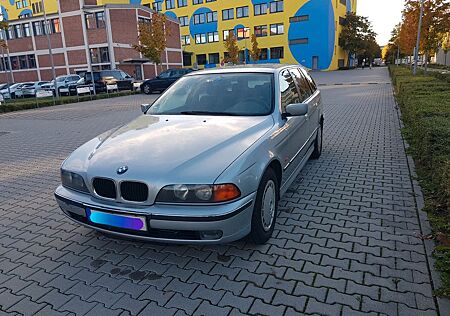 BMW 520i 5er , E39 Touring, Kombi, Tüv 11/25