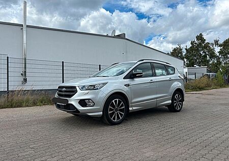 Ford Kuga 1,5 EcoBoost 4x2 110kW COOL & CONN Auto...