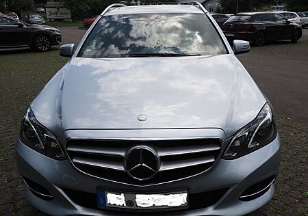 Mercedes-Benz E 300 4MATIC T 2014