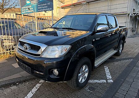 Toyota Hilux Double Cab Life 4x4 & Klima