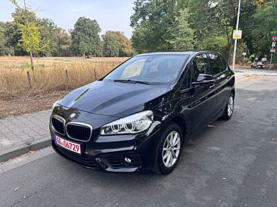 BMW 220i Active Tourer *LED - KEYLESS - 1.HAND*