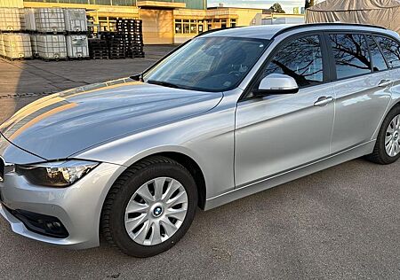 BMW 318d Touring Advantage Advantage