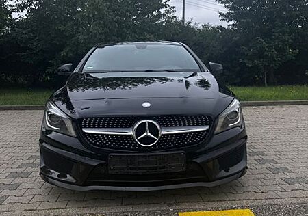 Mercedes-Benz CLA 220 CDI AMG Line AMG Line