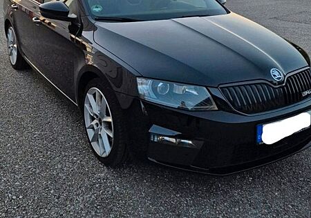 Skoda Octavia 2.0 TDI DSG RS Combi RS