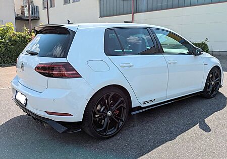 VW Golf Volkswagen VII GTI TCR AKRAPOVIC, REIFNITZ, DYNAUDIO,