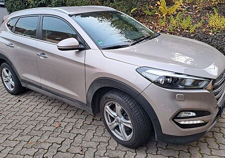 Hyundai Tucson 2.0 CRDi 135kW Premium 4WD Automatik ...