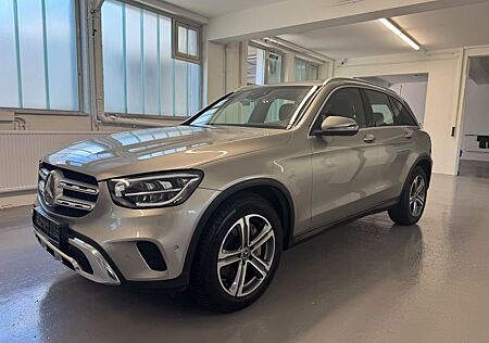 Mercedes-Benz GLC 220 GLC 220d 4 Matic 9G Tronic*LED*AHK*Head-Up