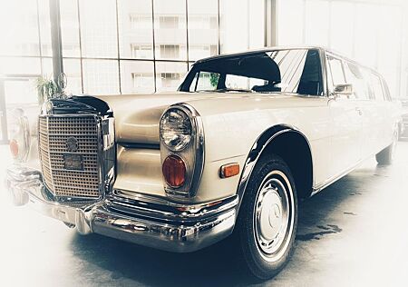 Mercedes-Benz 600