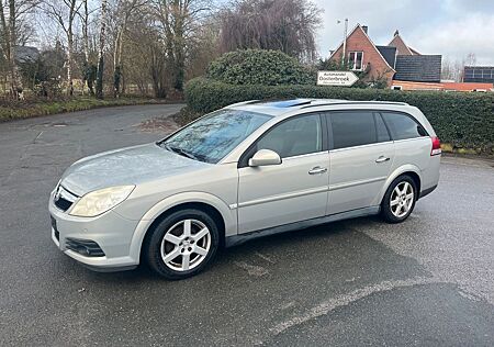 Opel Vectra Caravan 1.8 Cosmo Plus Leder / Schiebed.