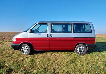 VW T4 Caravelle Volkswagen 2,5-l-Diesel TDI 111kW Standard