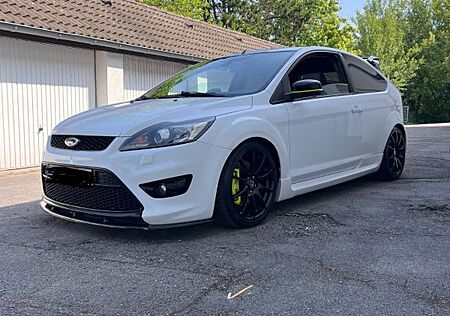Ford Focus ST / TÜV NEU
