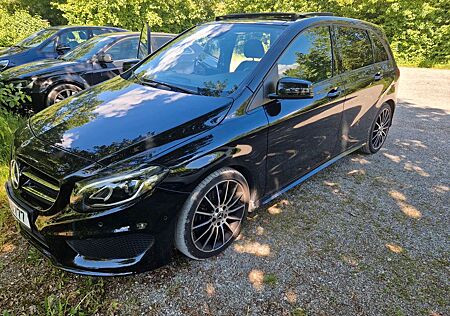 Mercedes-Benz B 220 4MATIC DCT -