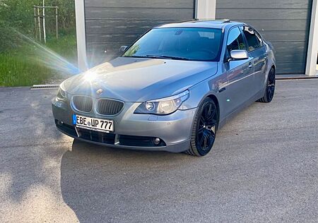 BMW 520i -