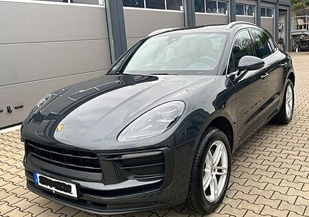 Porsche Macan - Sommerfahrzeug, Garantie 01.28