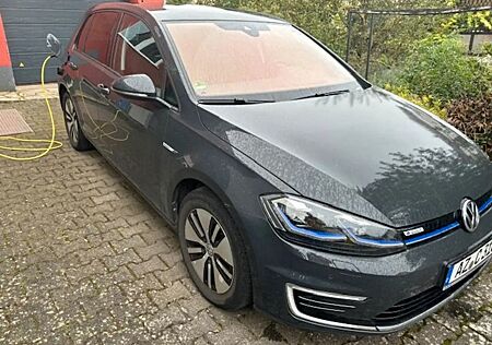 VW Volkswagen e-Golf
