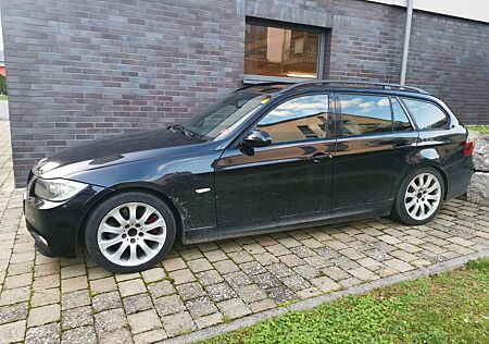 BMW 330d touring - TÜV bis 05/26 - Blackline - M