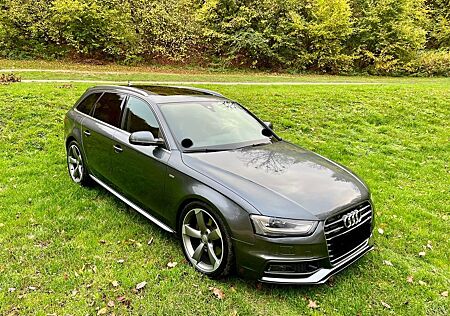 Audi A4 2.0 TFSI quattro/S-Line/Standh./AHK/Pano-Dach