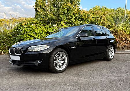 BMW 520d Touring - Komfr.Sitz, Pano, Nav Pro, ACC