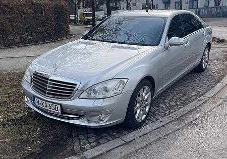 Mercedes-Benz S 500 *** L in einem sehr gepflegten Zustand***