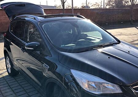 Ford Kuga 2,0 TDCi 4x4 103kW Titanium PowerShift ...