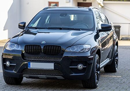 BMW X6 xDrive40d sehr gepflegt Top Zustand