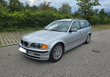 BMW 320i touring -