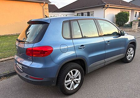 VW Tiguan Volkswagen 1.4 TSI DSG BlueMotion Tech Trend & F...