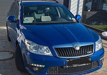 Skoda Octavia 2.0 TDI RS Combi RS - Service -NEU-