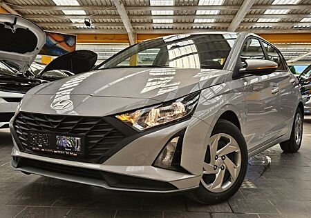 Hyundai i20 1,2i Comfort Klima Navi Kamera AppleCP ...