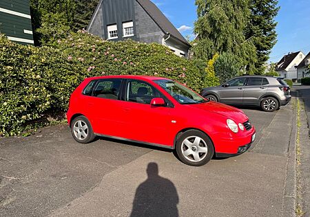 VW Polo Volkswagen 1.4 74kW Basis Tüv Neu