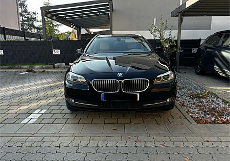 BMW 525d Touring Pano 8-Gang Gr.Navi