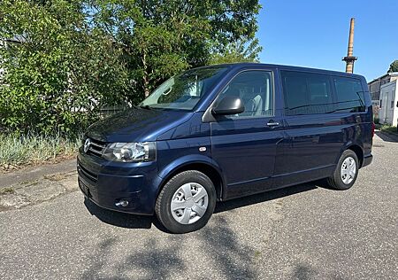VW T5 Multivan Volkswagen 2.0 l 103 kw. 7 Sitz. Klima