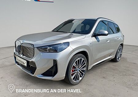 BMW iX1 xDrive30 M-Paket PRO | 34%-Nachlass | AHK
