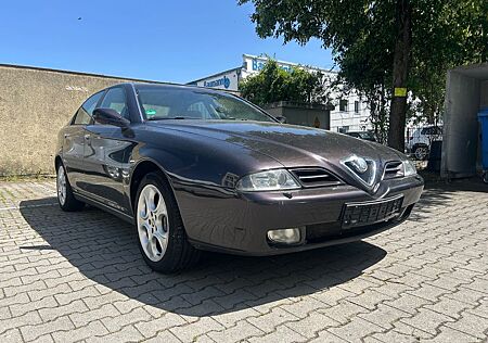 Alfa Romeo 166 3.0 V6 24V Sportronic Distinctive Distin...
