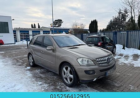 Mercedes-Benz ML 320 CDI Automatik - 4x4 - Vollleder - Navi