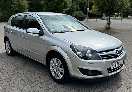 Opel Astra 1.6 Benzin, gepflegt, Scheckheftgepflegt!