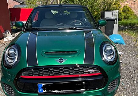 Mini John Cooper Works Cabrio JCW Cabrio Essentia...