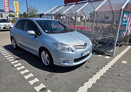 Toyota Auris  Privat