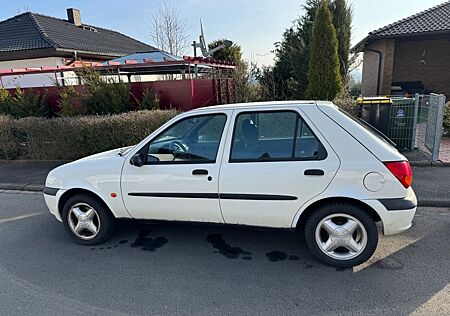 Ford Fiesta 1,3 44kW Futura Futura