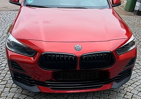 BMW X2 sDrive20i Advantage Plus Automatik AHK Top