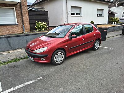 Peugeot 206  75 PS HU neu