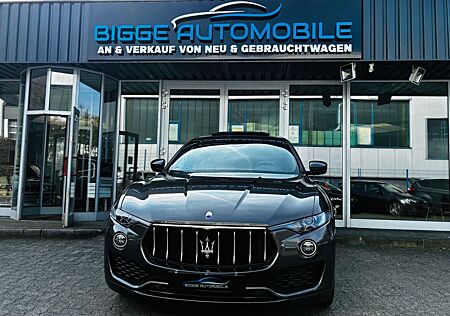 Maserati Levante Q4 Voll Voll 2.Hand Scheckheft