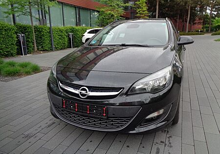 Opel Astra J SportsTourer Style-Navi-Tempomat-II Hand