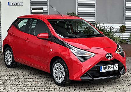 Toyota Aygo (X) Aygo 1.0 VVTi x-Play*Klima*Temp*BT*TÜV+Insp. NEU