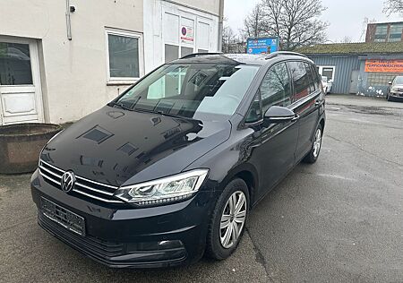 VW Touran Volkswagen 2.0 TDI Panorama -Dach, 7 Sitze, LED