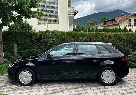 Audi A3 1.2 TFSI Attraction Sportback TÜV neu!