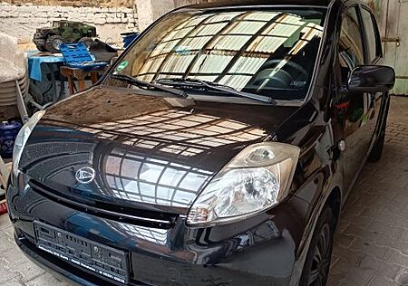 Daihatsu Sirion 1.3 KLIMA/SERVO/4xEL.FENSTER/ZV