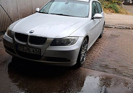 BMW 325i touring -