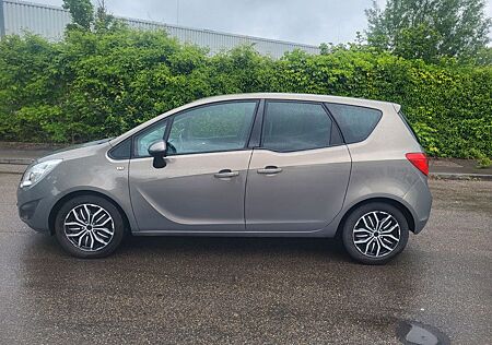 Opel Meriva B Design Edition