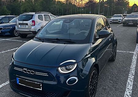 Fiat 500E "la Prima" Top Zustand